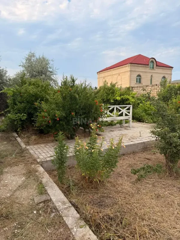 Satılır 4 otaqlı həyət evi 130 m²