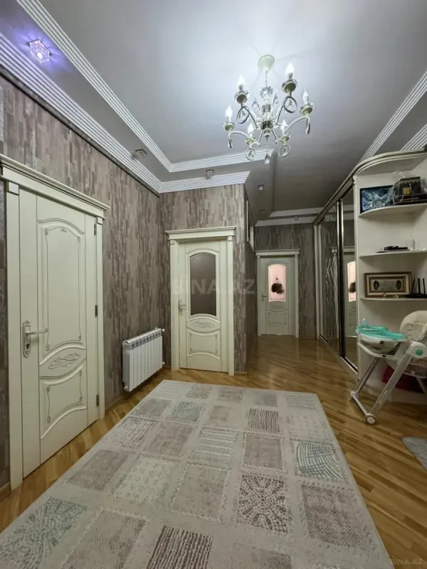 Satılır 3 otaqlı mənzil 103 m²