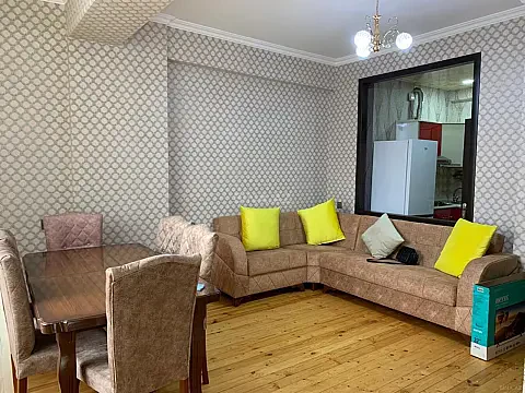 Kirayə verilir 2 otaqlı mənzil 65 m² — Bakı 2 otaq 65.00 m²