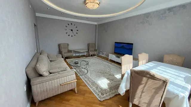 Kirayə verilir 3 otaqlı mənzil 94 m² — Bakı, İnşaatçılar 3 otaq 94.00 m²