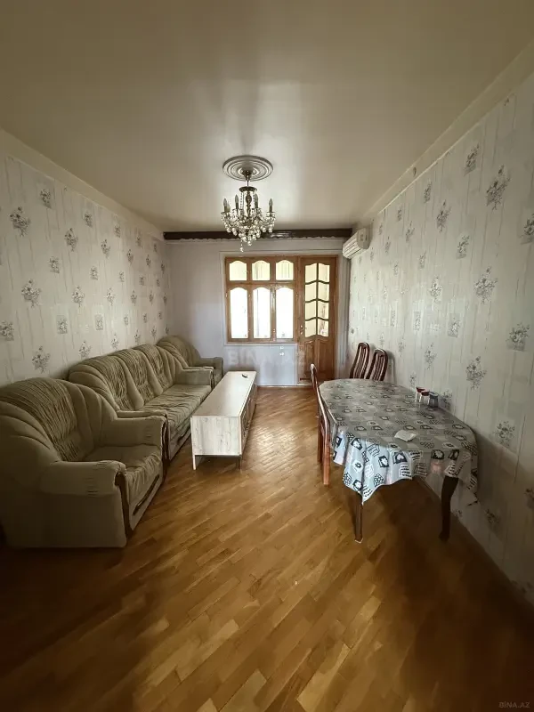 Kirayə verilir 2 otaqlı mənzil 45 m²