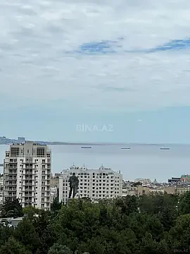 Kirayə verilir 3 otaqlı mənzil 160 m² — Bakı 3 otaq 160.00 m²