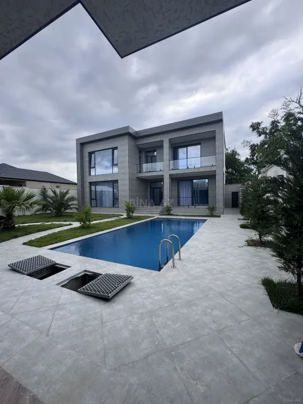 Satılır 6 otaqlı həyət evi 372 m²