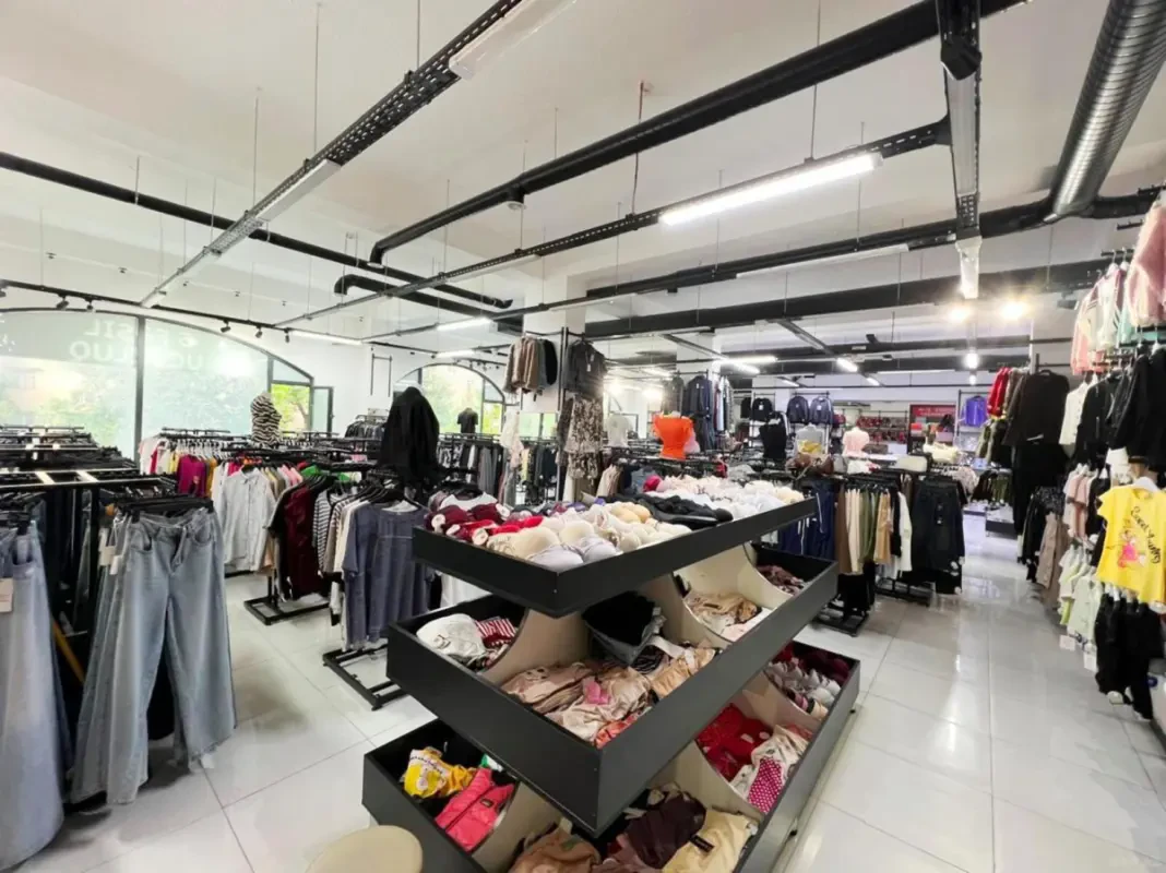 Kirayə verilir obyekt 382 m²
