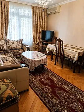 Kirayə verilir 2 otaqlı mənzil 50 m² — Bakı, Nərimanov 2 otaq 50.00 m²