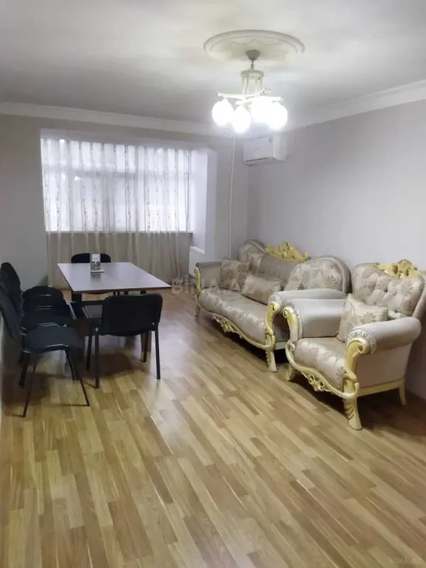 Kirayə verilir 3 otaqlı mənzil 62 m²
