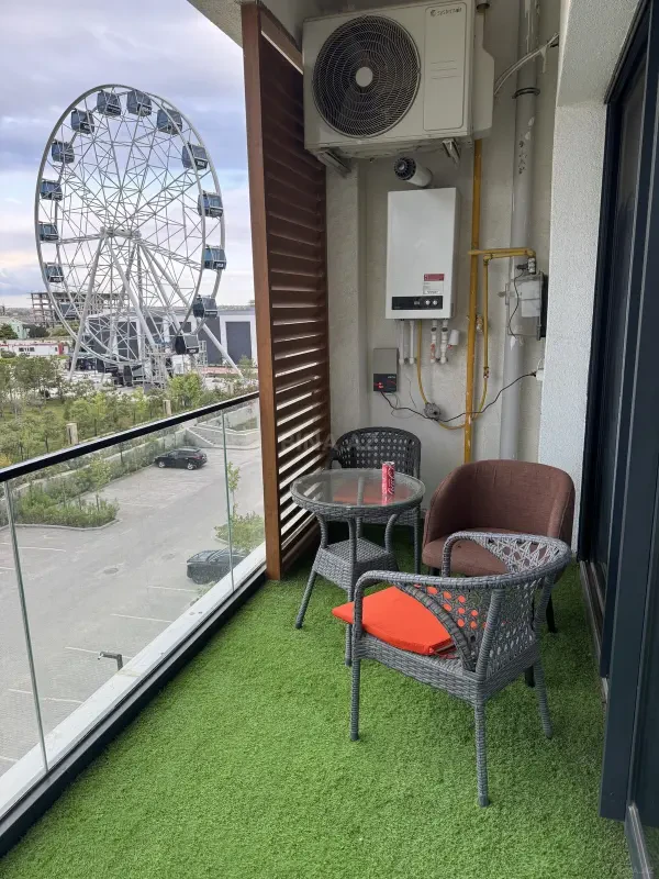 Kirayə verilir 2 otaqlı mənzil 98.8 m²