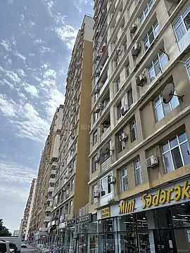 Satılır 3 otaqlı mənzil 110 m² — Bakı, Həzi Aslanov qəs. 3 otaq 110.00 m²