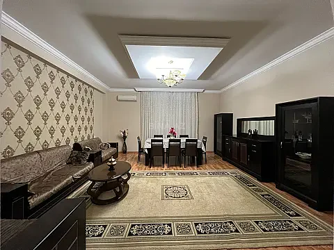 Satılır 3 otaqlı mənzil 110 m² — Bakı, Həzi Aslanov qəs. 3 otaq 110.00 m²