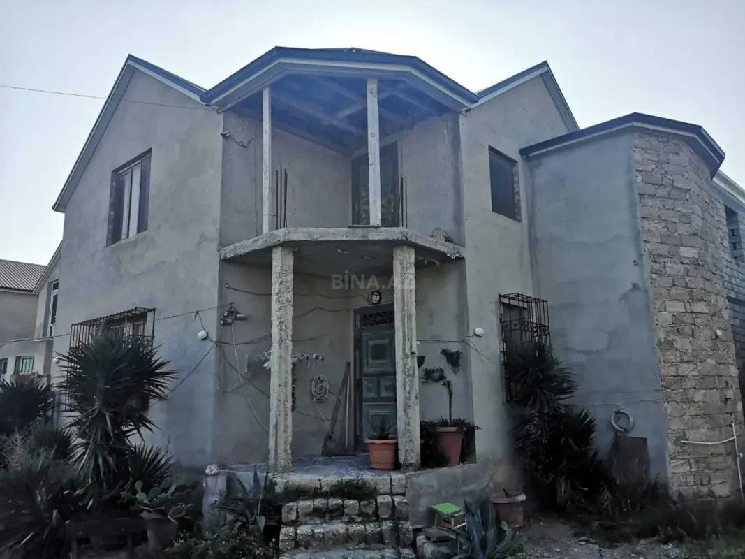 Satılır 3 otaqlı həyət evi 170 m²