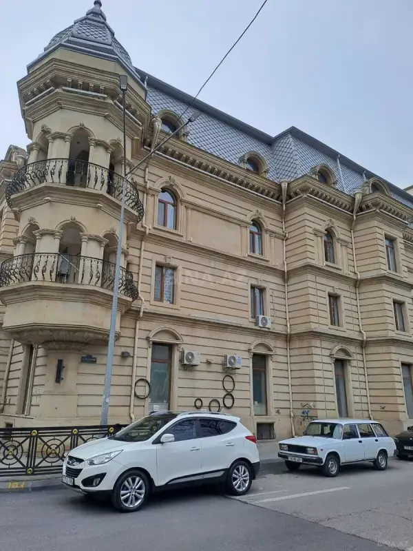 Kirayə verilir 4 otaqlı mənzil 90 m²