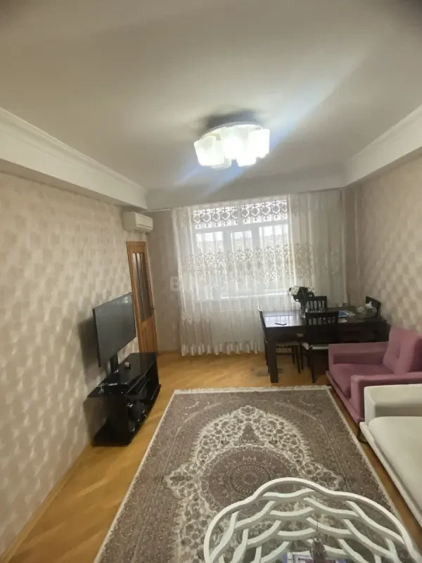 Satılır 2 otaqlı mənzil 63.8 m²