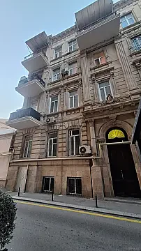 Kirayə verilir obyekt 80 m² — Bakı, Sahil qəs. 80.00 m²