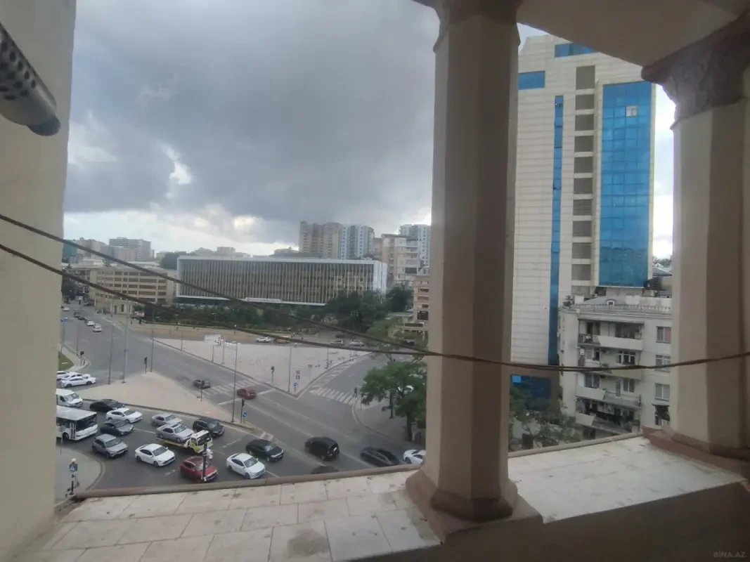 Satılır 3 otaqlı mənzil 100 m²