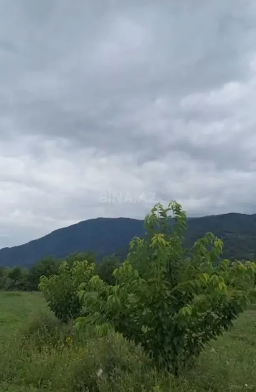 Satılır torpaq sahəsi 12 m²