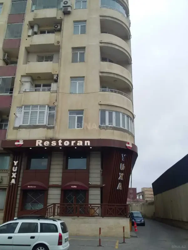 Satılır 3 otaqlı mənzil 133 m²