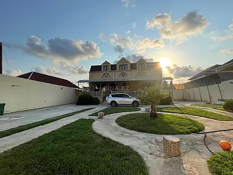 Satılır 5 otaqlı həyət evi 350 m² — Bakı, Şüvəlan 5 otaq 350.00 m²