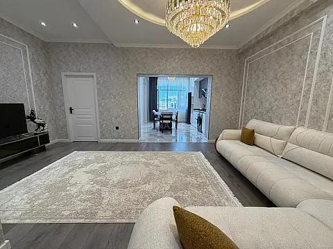 Satılır 2 otaqlı mənzil 90 m² — Bakı, Həzi Aslanov qəs. 2 otaq 90.00 m²