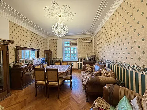 Satılır 4 otaqlı mənzil 100 m² — Bakı, Bakıxanov 4 otaq 100.00 m²