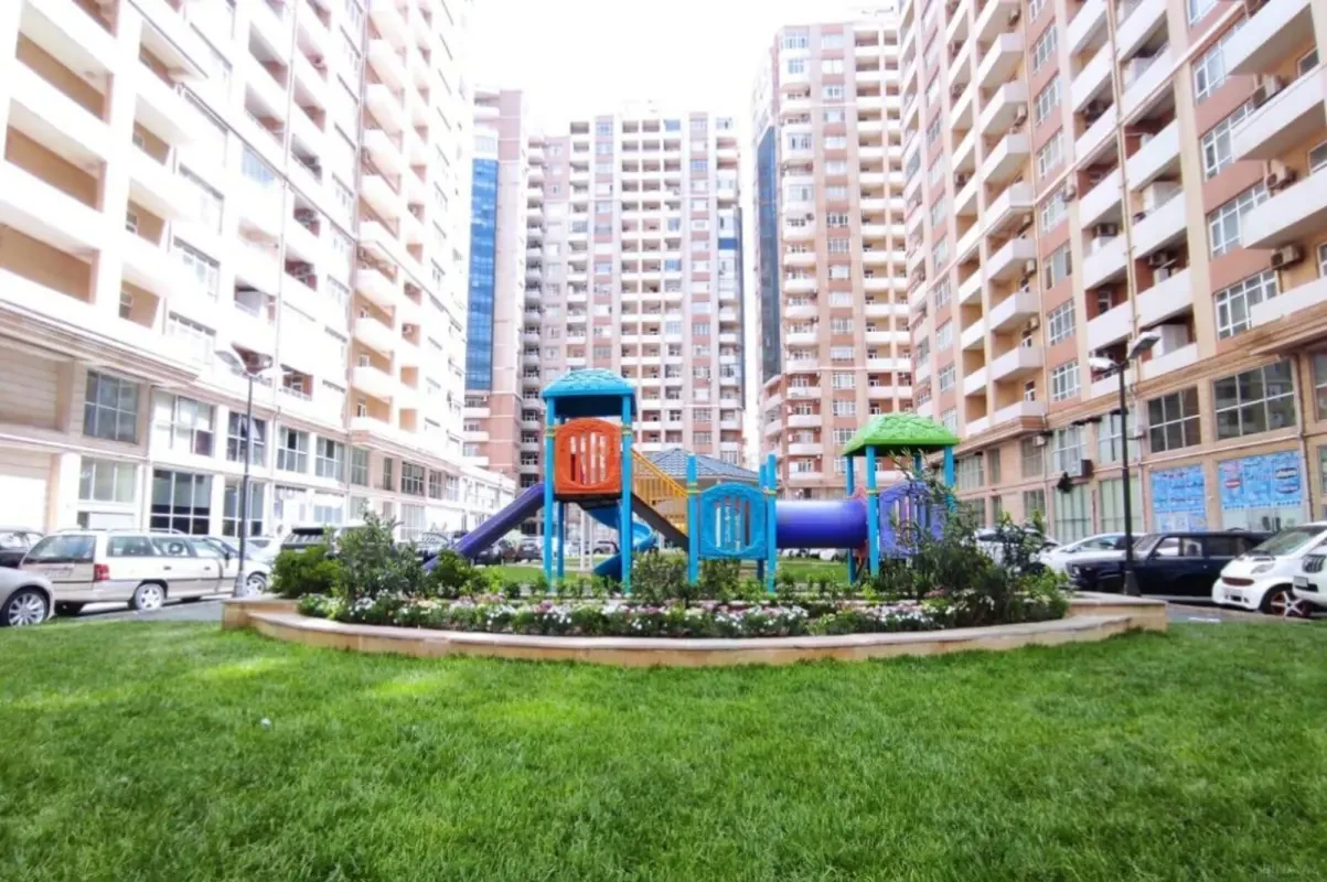 Kirayə verilir 3 otaqlı mənzil 90 m²