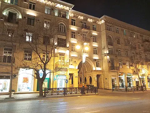 Kirayə verilir 1 otaqlı mənzil 32 m² — Bakı, Nizami 1 otaq 32.00 m²