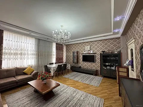 Satılır 3 otaqlı mənzil 103 m² — Bakı, Bakıxanov 3 otaq 103.00 m²