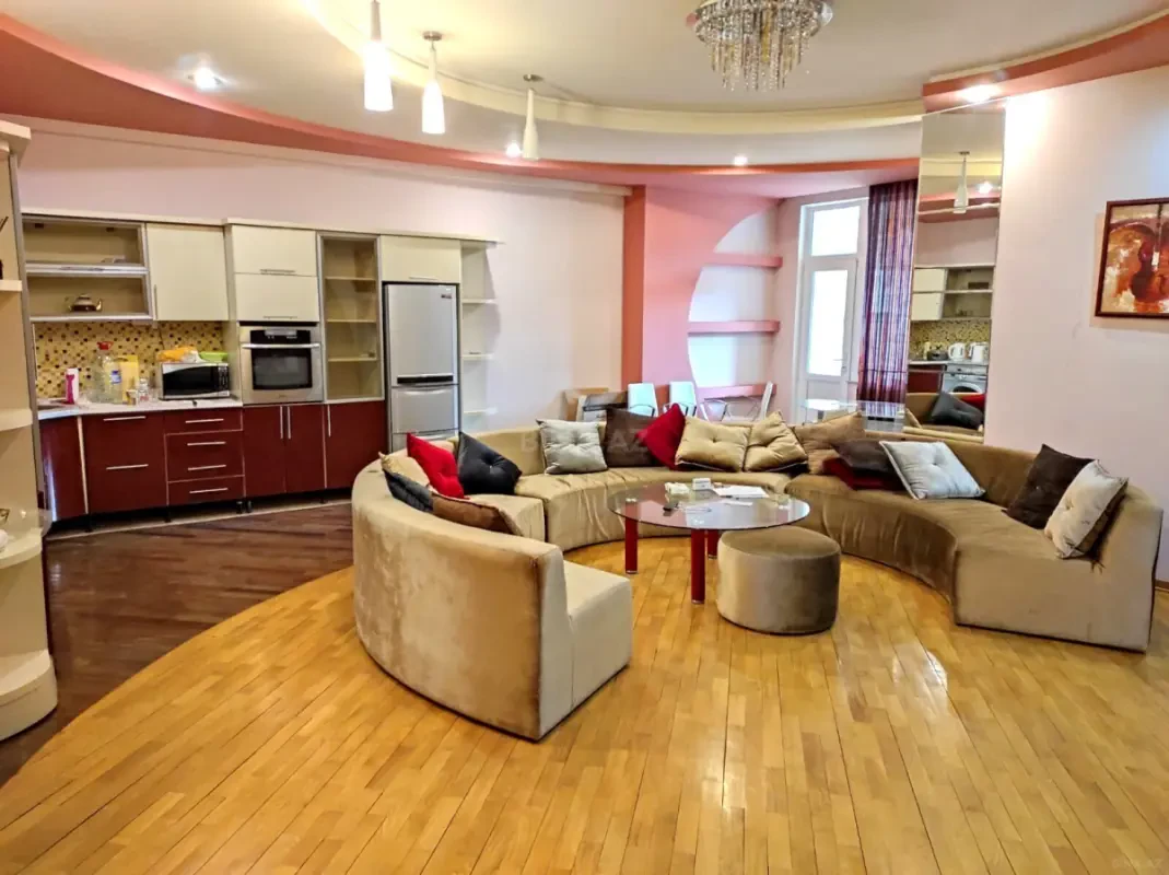 Kirayə verilir 2 otaqlı mənzil 100 m²