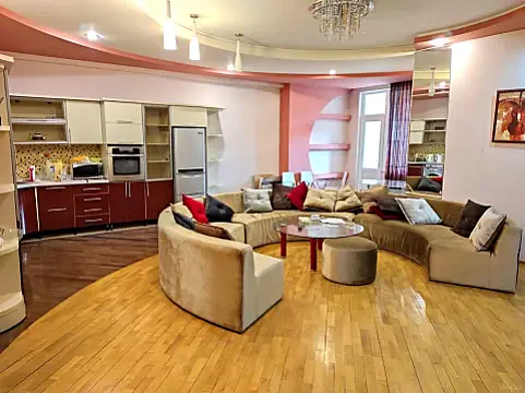 Kirayə verilir 2 otaqlı mənzil 100 m² — Bakı 2 otaq 100.00 m²