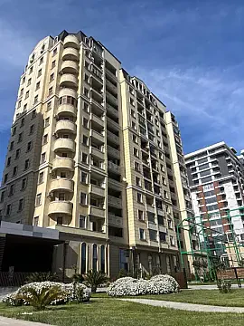 Kirayə verilir 3 otaqlı mənzil 140 m² — Bakı 3 otaq 140.00 m²