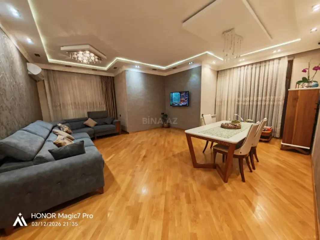 Satılır 3 otaqlı mənzil 120 m²