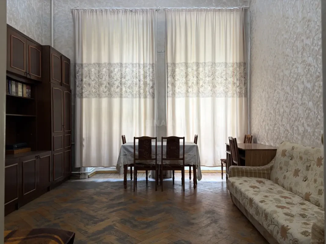 Satılır 1 otaqlı mənzil 38 m²