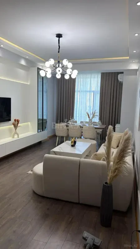 Satılır 2 otaqlı mənzil 94 m²