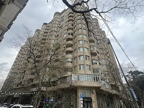 Satılır 3 otaqlı mənzil 115 m² — Bakı 3 otaq 115.00 m²