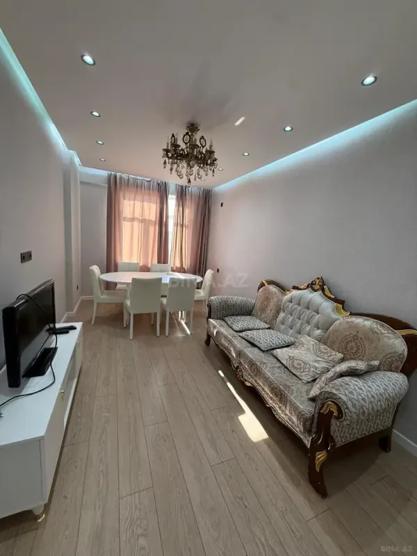 Kirayə verilir 3 otaqlı mənzil 105 m²