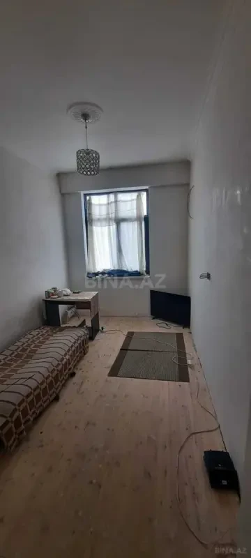Satılır 1 otaqlı mənzil 40 m²