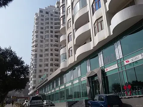 Kirayə verilir 3 otaqlı mənzil 125 m² — Bakı 3 otaq 125.00 m²