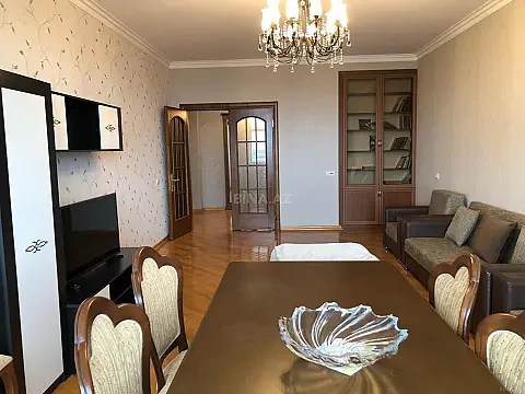 Kirayə verilir 2 otaqlı mənzil 102 m² — Bakı, Nərimanov 2 otaq 102.00 m²