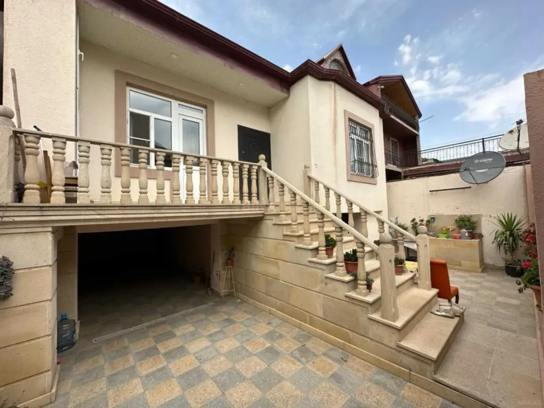 Satılır 3 otaqlı həyət evi 162 m²