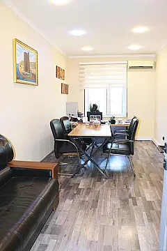Kirayə verilir 9 otaqlı ofis 300 m² — Bakı 9 otaq 300.00 m²