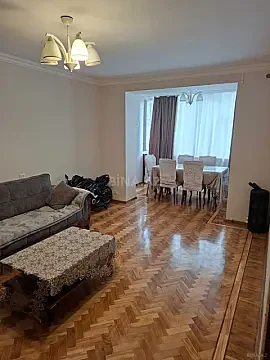 Satılır 3 otaqlı mənzil 75 m² — Bakı, İnşaatçılar 3 otaq 75.00 m²