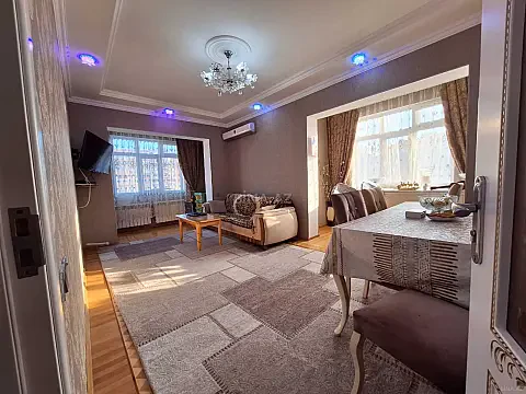 Satılır 2 otaqlı mənzil 60 m² — Bakı, Memar Əcəmi yanı 2 otaq 60.00 m²