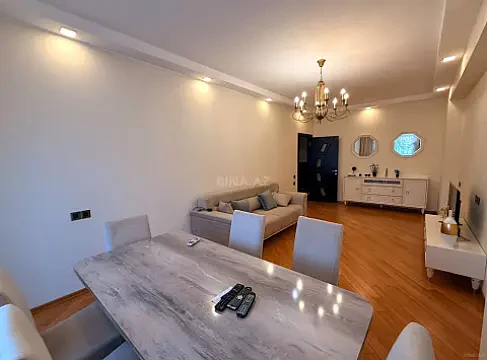 Kirayə verilir 3 otaqlı mənzil 130 m² — Bakı, Nizami 3 otaq 130.00 m²