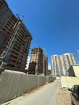 Satılır 4 otaqlı mənzil 127 m² — Bakı 4 otaq 127.00 m²