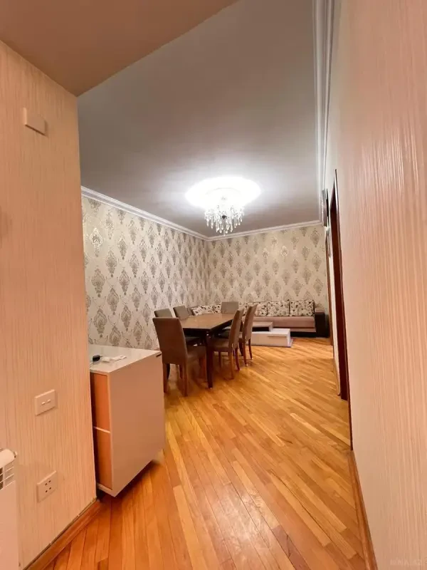 Satılır 3 otaqlı mənzil 100 m²