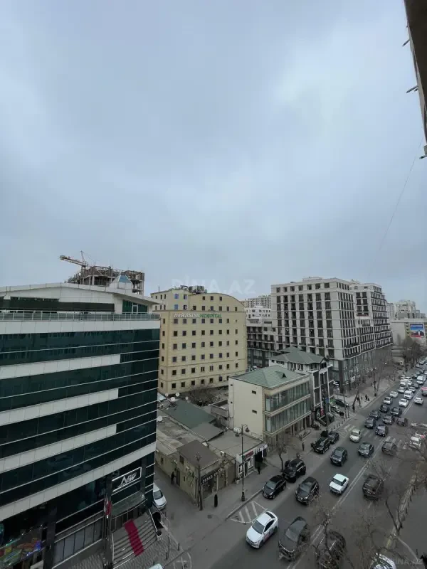 Satılır 2 otaqlı mənzil 95 m²