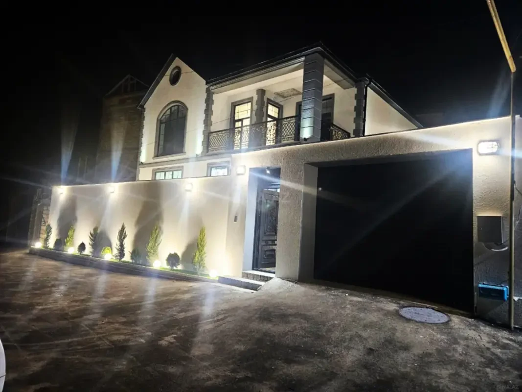 Satılır 4 otaqlı həyət evi 270 m²