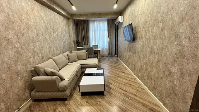 Satılır 2 otaqlı mənzil 50 m² — Bakı, İnşaatçılar 2 otaq 50.00 m²