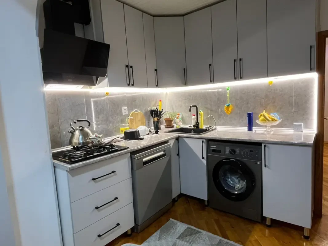Satılır 2 otaqlı mənzil 70 m²