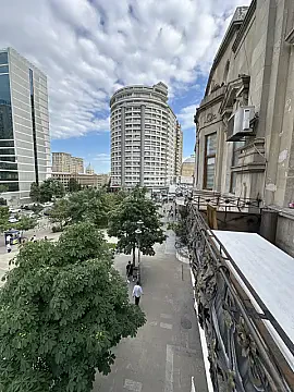 Kirayə verilir 1 otaqlı ofis 40 m² — Bakı, Nizami 1 otaq 40.00 m²