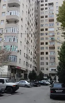 Satılır 3 otaqlı mənzil 137 m² — Bakı, İnşaatçılar 3 otaq 137.00 m²